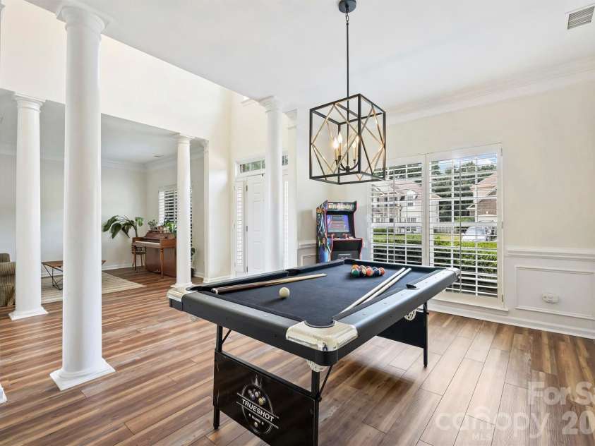 9318 Autumn Applause Drive, Charlotte, NC 28277.  MLS# CAR4393545, YatesRealty ID 34265. 