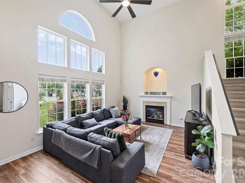 9318 Autumn Applause Drive, Charlotte, NC 28277.  MLS# CAR4393545, YatesRealty ID 34265. 