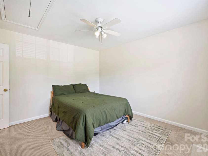 9318 Autumn Applause Drive, Charlotte, NC 28277.  MLS# CAR4393545, YatesRealty ID 34265. 