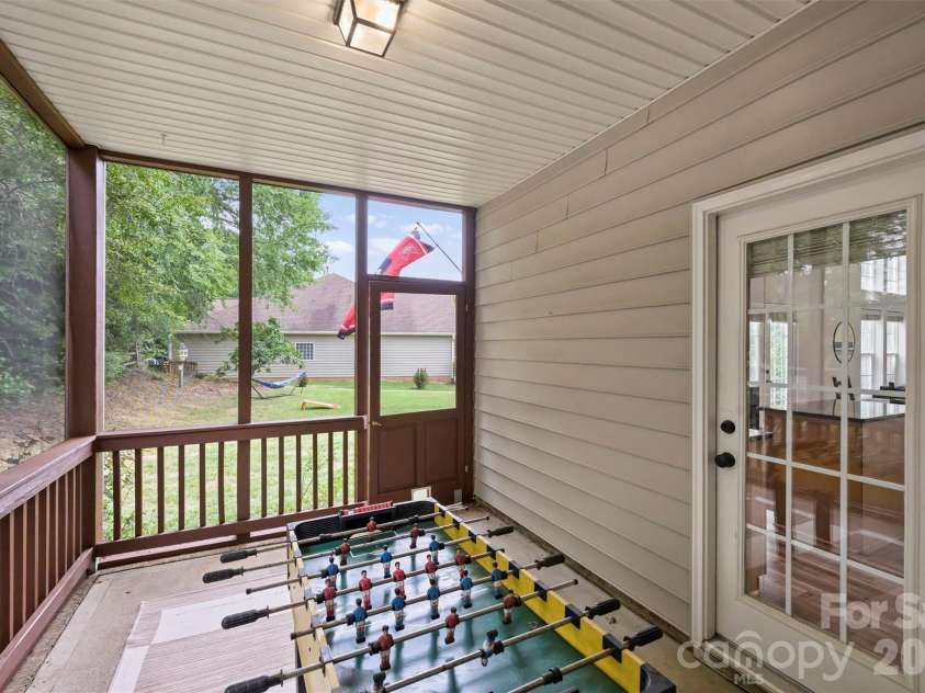 9318 Autumn Applause Drive, Charlotte, NC 28277.  MLS# CAR4393545, YatesRealty ID 34265. 