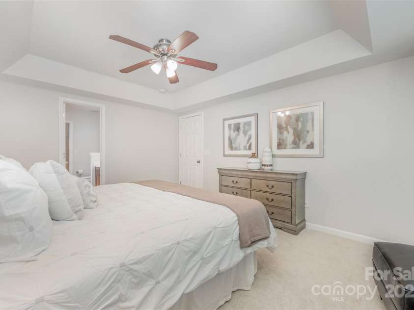 4317 Springhaven Drive, Charlotte, NC 28269.  MLS# CAR4270772, YatesRealty ID 34266. Main Level Primary Bedroom