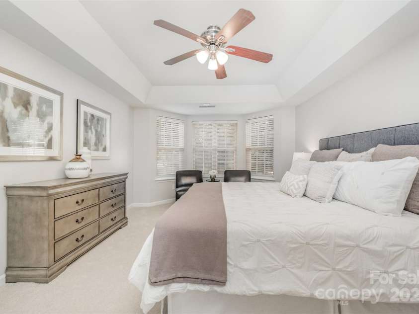 4317 Springhaven Drive, Charlotte, NC 28269.  MLS# CAR4270772, YatesRealty ID 34266. Main Level Primary Bedroom