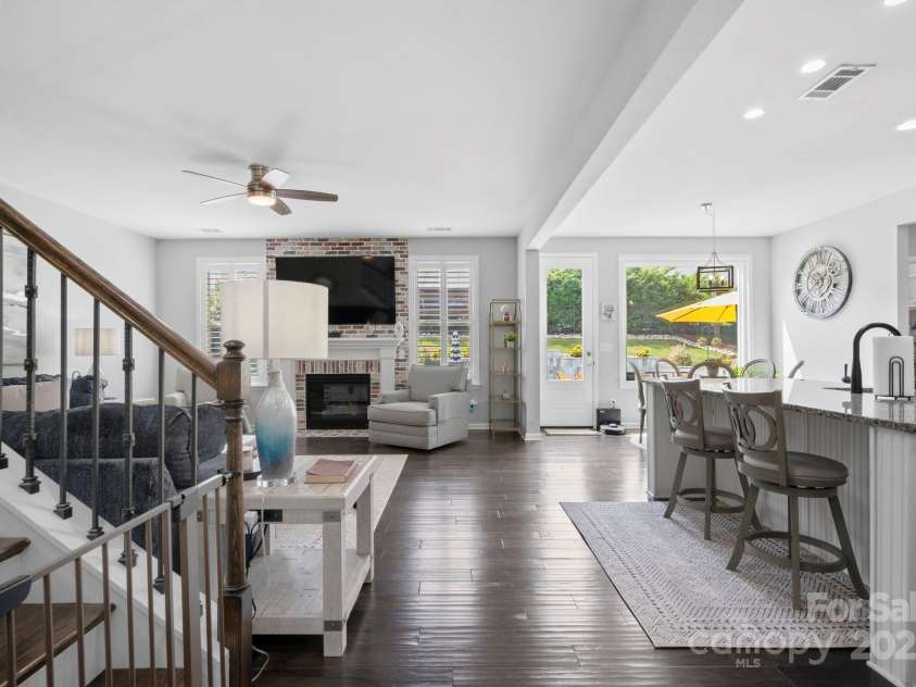 117 Heron Cove Loop, Mooresville, NC 28117.  MLS# CAR4277027, YatesRealty ID 34267. 