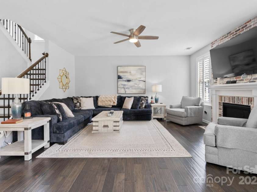 117 Heron Cove Loop, Mooresville, NC 28117.  MLS# CAR4277027, YatesRealty ID 34267. 