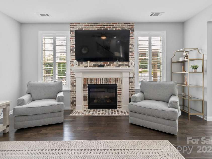 117 Heron Cove Loop, Mooresville, NC 28117.  MLS# CAR4277027, YatesRealty ID 34267. 