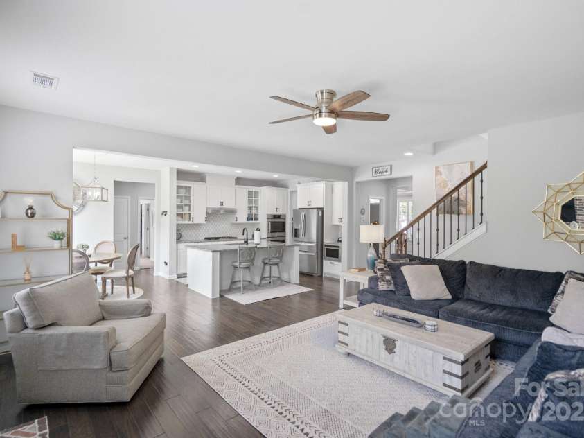 117 Heron Cove Loop, Mooresville, NC 28117.  MLS# CAR4277027, YatesRealty ID 34267. 
