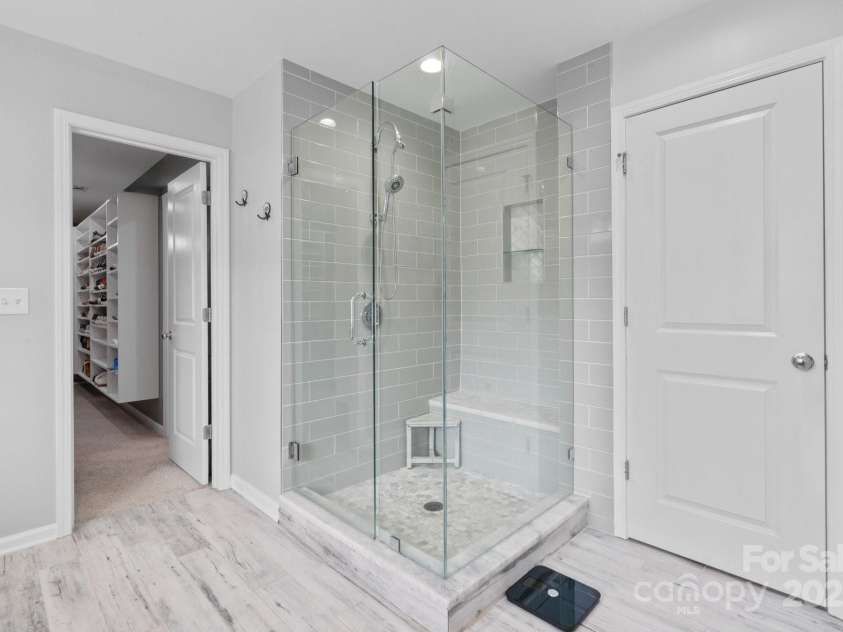 117 Heron Cove Loop, Mooresville, NC 28117.  MLS# CAR4277027, YatesRealty ID 34267. 