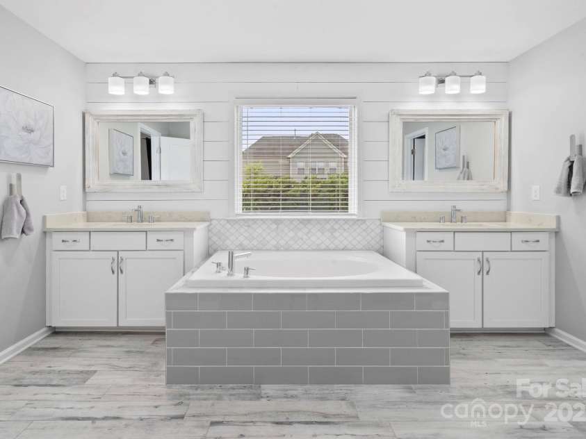 117 Heron Cove Loop, Mooresville, NC 28117.  MLS# CAR4277027, YatesRealty ID 34267. 