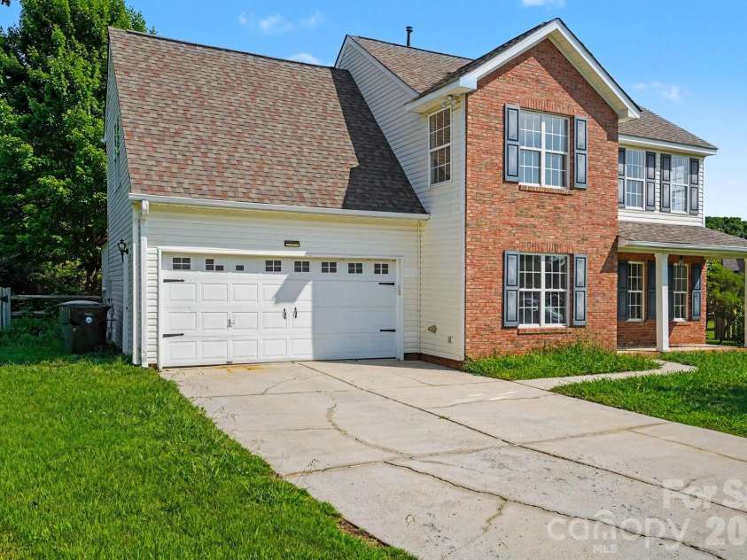 4891 Aldridge Place, Concord, NC 28027.  MLS# CAR4393706, YatesRealty ID 34267. 