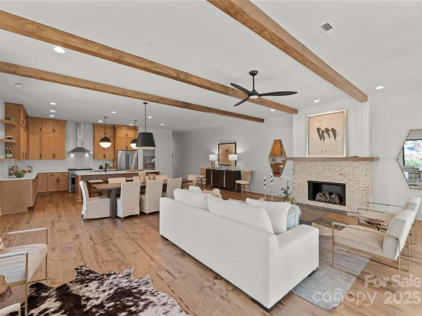5520 Chedworth Drive, Charlotte, NC 28210.  MLS# CAR4222654, YatesRealty ID 34268. 