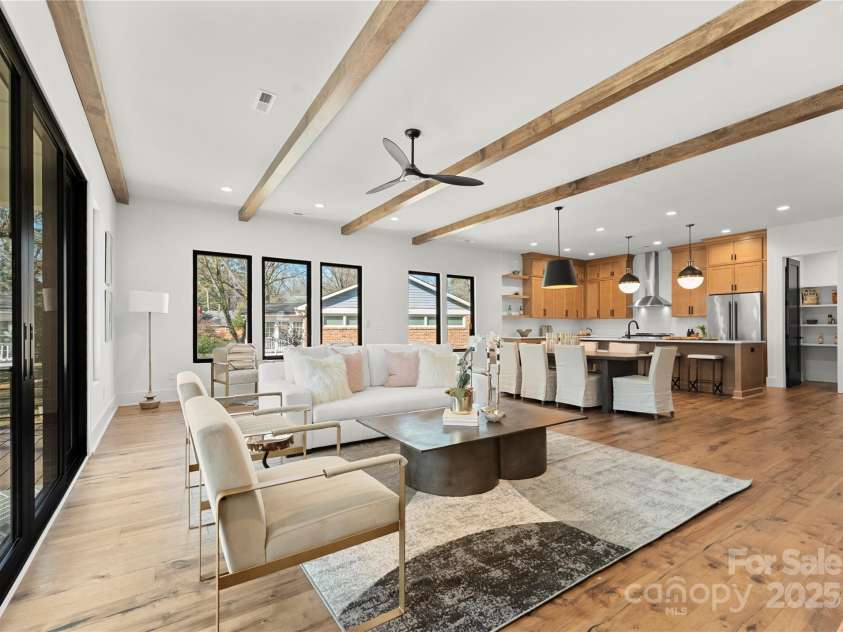 5520 Chedworth Drive, Charlotte, NC 28210.  MLS# CAR4222654, YatesRealty ID 34268. 