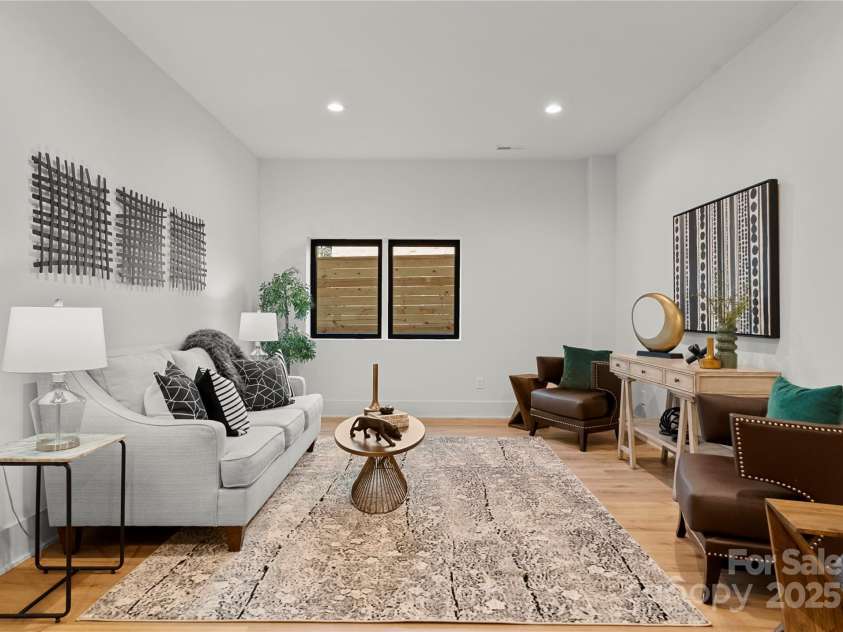 5520 Chedworth Drive, Charlotte, NC 28210.  MLS# CAR4222654, YatesRealty ID 34268. 