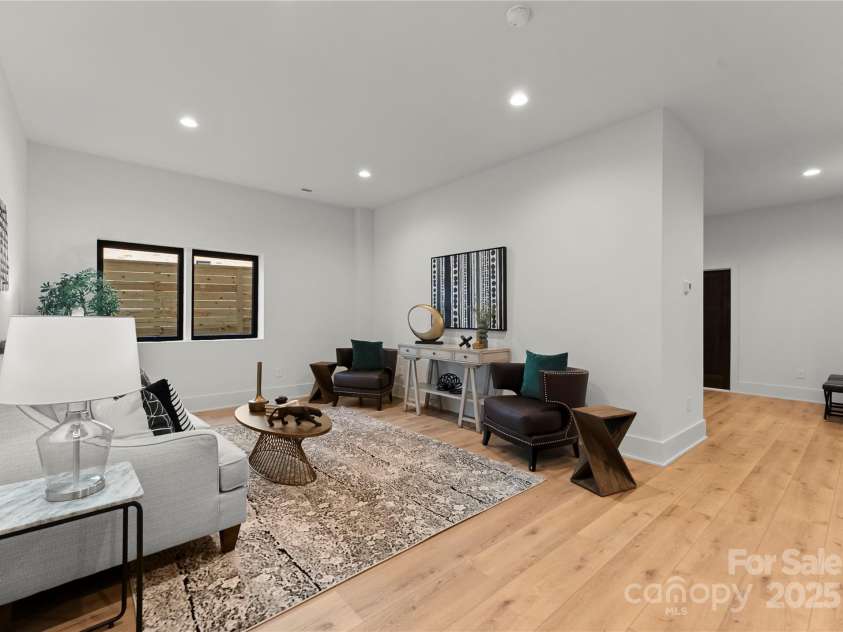 5520 Chedworth Drive, Charlotte, NC 28210.  MLS# CAR4222654, YatesRealty ID 34268. 