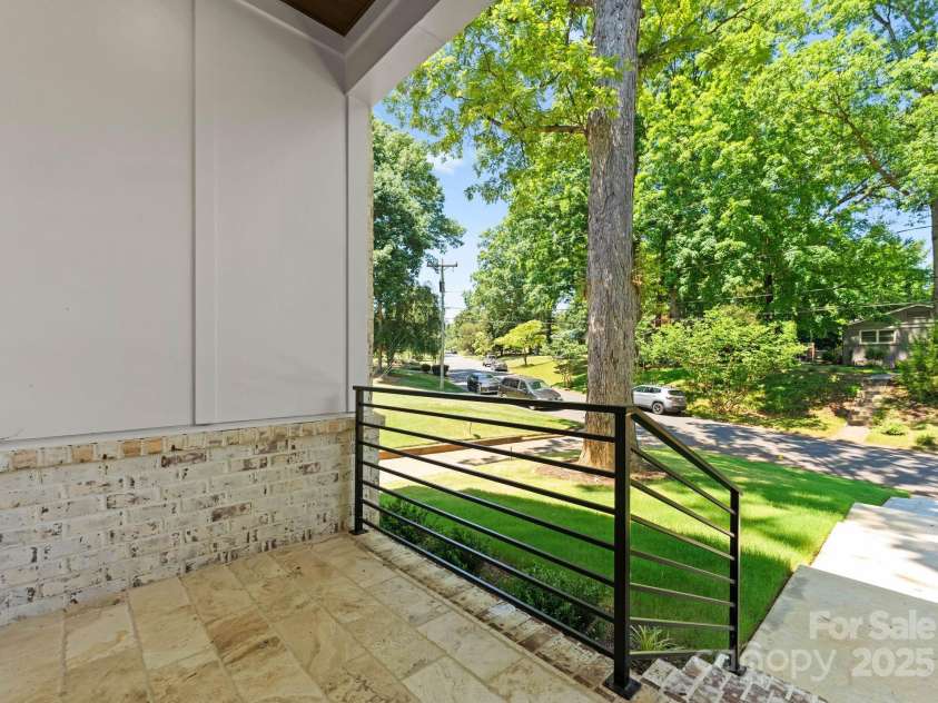 5520 Chedworth Drive, Charlotte, NC 28210.  MLS# CAR4222654, YatesRealty ID 34268. 