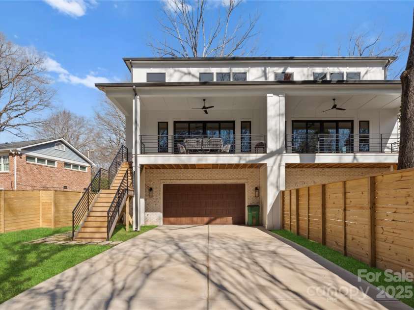 5520 Chedworth Drive, Charlotte, NC 28210.  MLS# CAR4222654, YatesRealty ID 34268. 