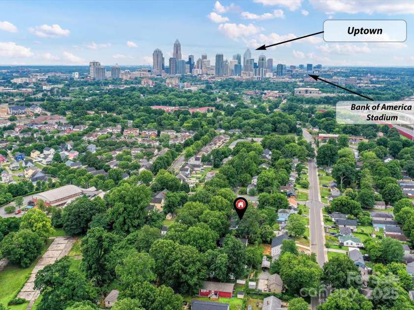 2017 Brewton Drive, Charlotte, NC 28206.  MLS# CAR4265702, YatesRealty ID 34269. 
