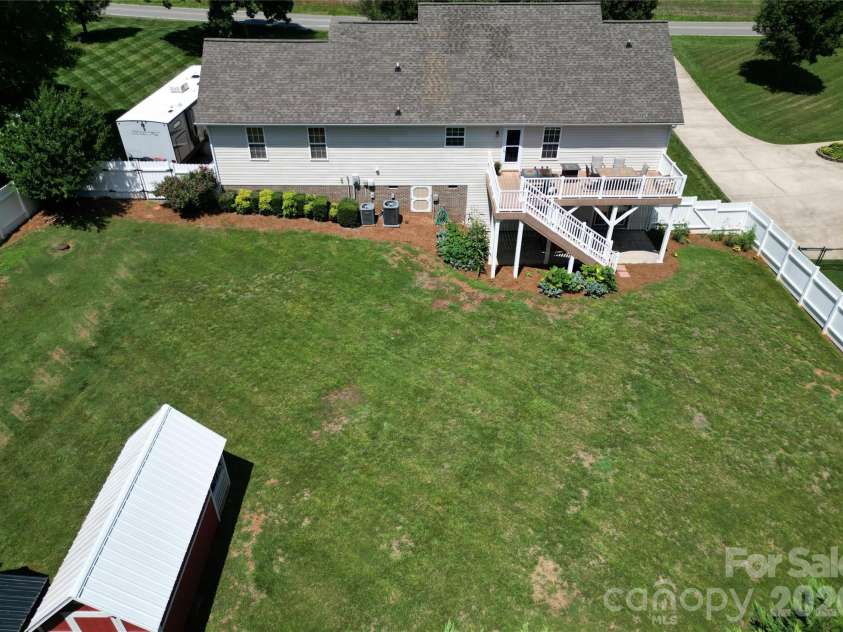 731 Jennings Road, Statesville, NC 28625.  MLS# CAR4393890, YatesRealty ID 34269. 
