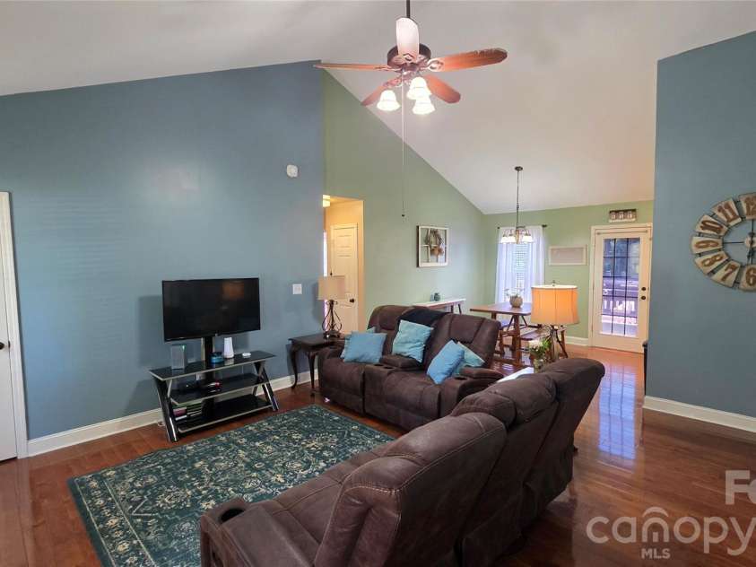 731 Jennings Road, Statesville, NC 28625.  MLS# CAR4393890, YatesRealty ID 34269. 