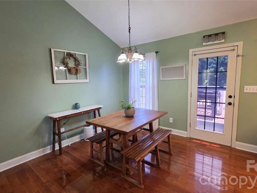 731 Jennings Road, Statesville, NC 28625.  MLS# CAR4393890, YatesRealty ID 34269. 