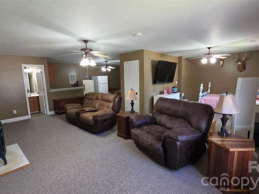731 Jennings Road, Statesville, NC 28625.  MLS# CAR4393890, YatesRealty ID 34269. 