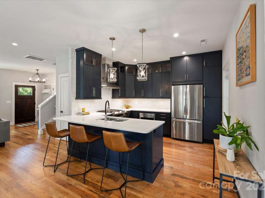 152 Joyner Avenue, Asheville, NC 28806.  MLS# CAR4302558, YatesRealty ID 3427. 