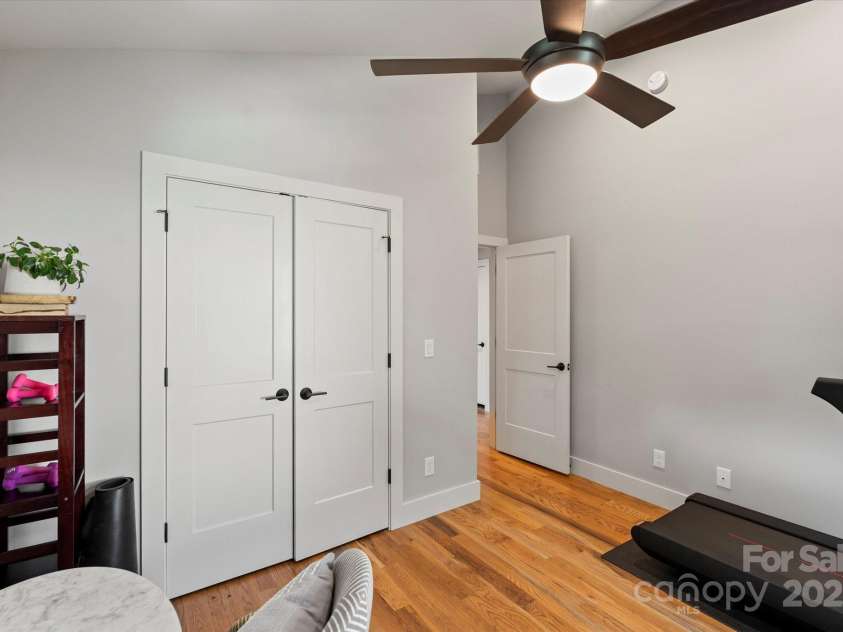 152 Joyner Avenue, Asheville, NC 28806.  MLS# CAR4302558, YatesRealty ID 3427. 