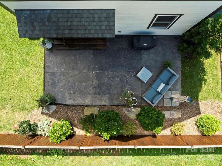 152 Joyner Avenue, Asheville, NC 28806.  MLS# CAR4302558, YatesRealty ID 3427. 