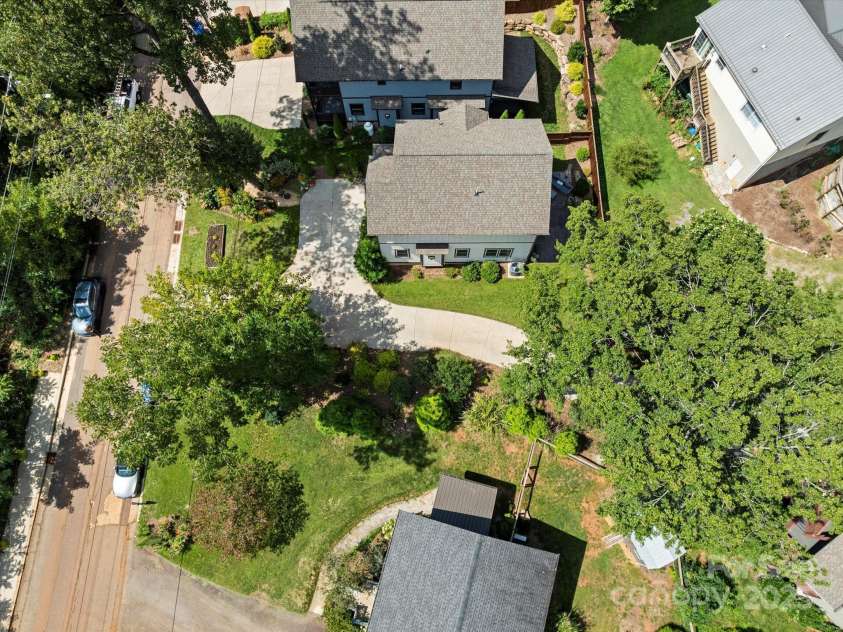 152 Joyner Avenue, Asheville, NC 28806.  MLS# CAR4302558, YatesRealty ID 3427. 