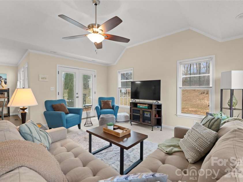 39 Bowen Drive, Belmont, NC 28012.  MLS# CAR4353669, YatesRealty ID 3427. 
