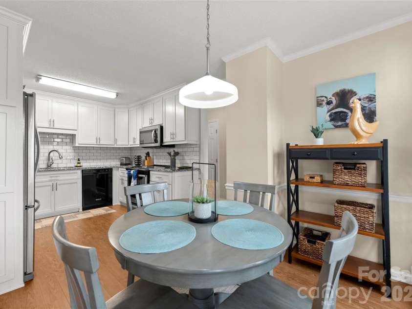 39 Bowen Drive, Belmont, NC 28012.  MLS# CAR4353669, YatesRealty ID 3427. 