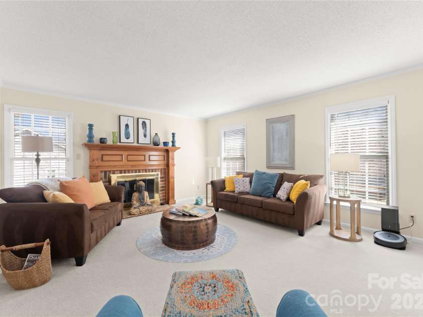 39 Bowen Drive, Belmont, NC 28012.  MLS# CAR4353669, YatesRealty ID 3427. 