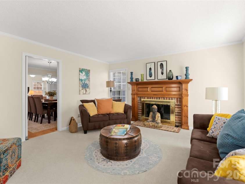 39 Bowen Drive, Belmont, NC 28012.  MLS# CAR4353669, YatesRealty ID 3427. 