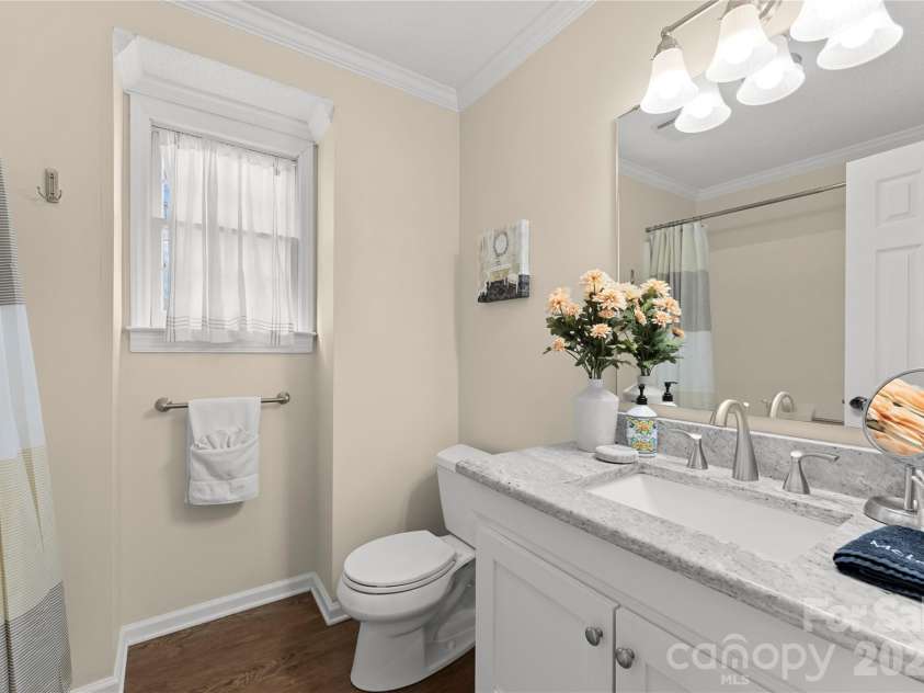 39 Bowen Drive, Belmont, NC 28012.  MLS# CAR4353669, YatesRealty ID 3427. 