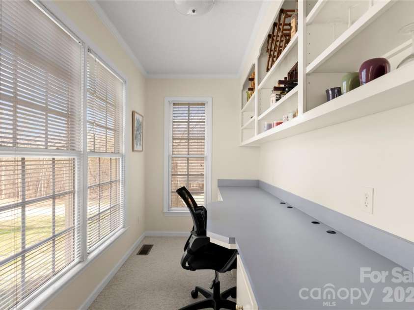 39 Bowen Drive, Belmont, NC 28012.  MLS# CAR4353669, YatesRealty ID 3427. 