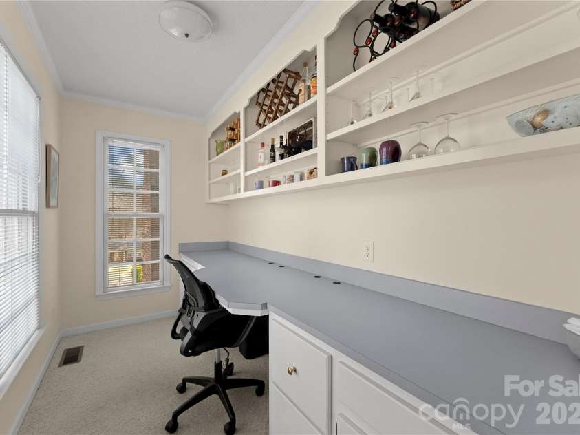 39 Bowen Drive, Belmont, NC 28012.  MLS# CAR4353669, YatesRealty ID 3427. 