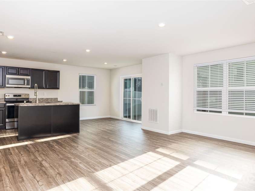 4013 Bowline Drive, Charlotte, NC 28269.  MLS# CAR4237357, YatesRealty ID 3427. 