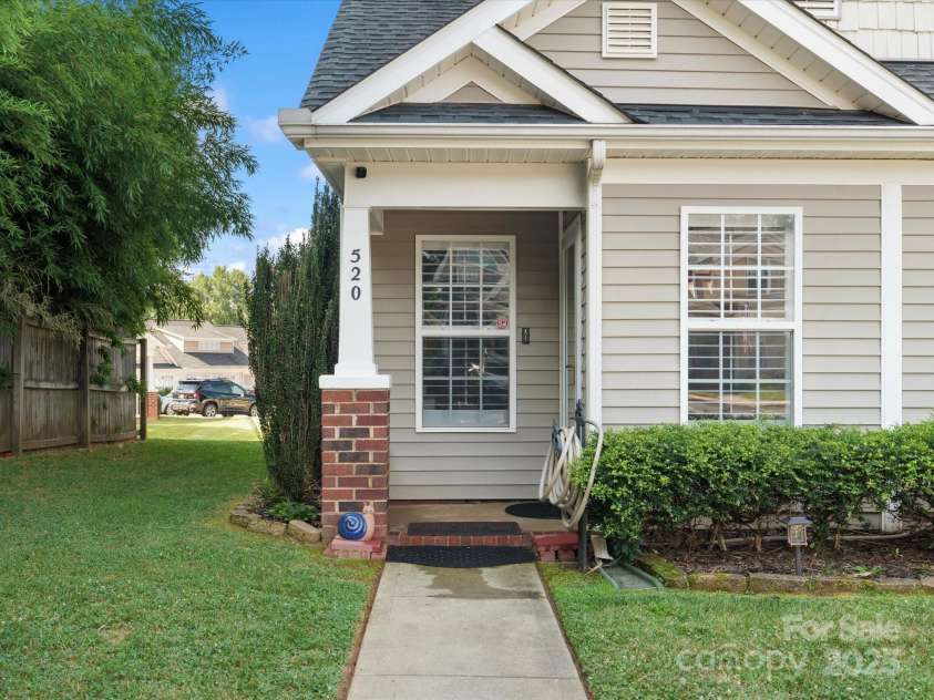 520 Fenton Place, Rock Hill, SC 29732.  MLS# CAR4282082, YatesRealty ID 34270. 
