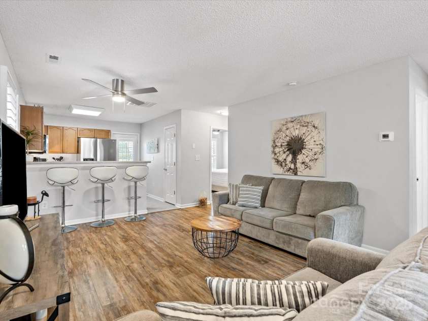 520 Fenton Place, Rock Hill, SC 29732.  MLS# CAR4282082, YatesRealty ID 34270. 