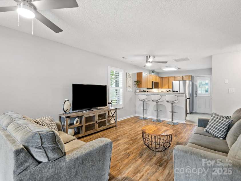 520 Fenton Place, Rock Hill, SC 29732.  MLS# CAR4282082, YatesRealty ID 34270. 