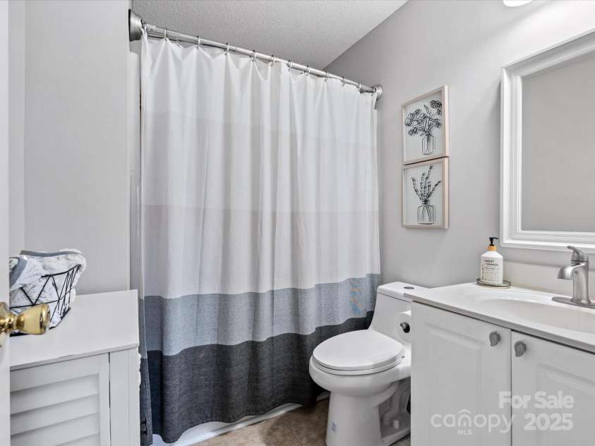 520 Fenton Place, Rock Hill, SC 29732.  MLS# CAR4282082, YatesRealty ID 34270. 