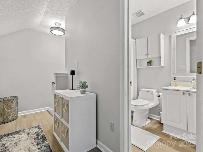 520 Fenton Place, Rock Hill, SC 29732.  MLS# CAR4282082, YatesRealty ID 34270. 