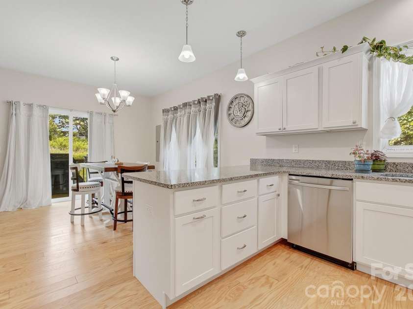 777 High Street, Canton, NC 28716.  MLS# CAR4397764, YatesRealty ID 34270. 