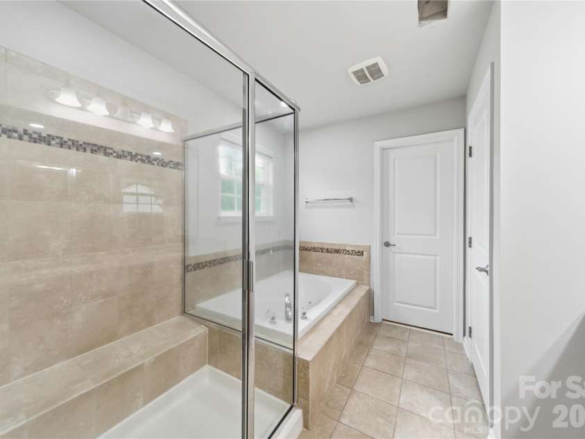 3611 English Garden Drive, Gastonia, NC 28056.  MLS# CAR4396302, YatesRealty ID 34271. 
