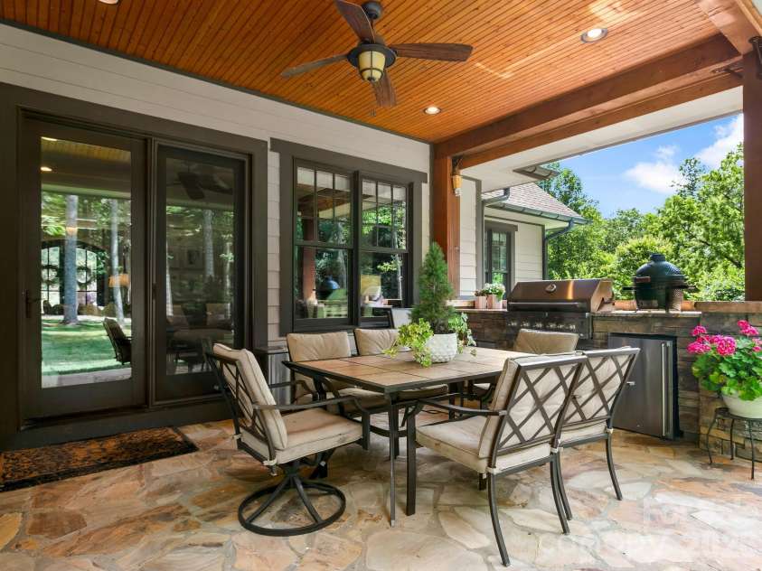 80 Highlander Falls Way, Zirconia, NC 28790.  MLS# CAR4392428, YatesRealty ID 34272. 