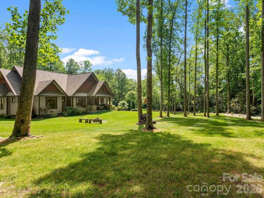 80 Highlander Falls Way, Zirconia, NC 28790.  MLS# CAR4392428, YatesRealty ID 34272. 