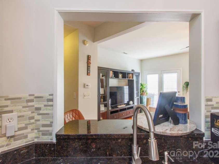 140 Rock Ridge Lane, Mount Holly, NC 28120.  MLS# CAR4282855, YatesRealty ID 34273. 