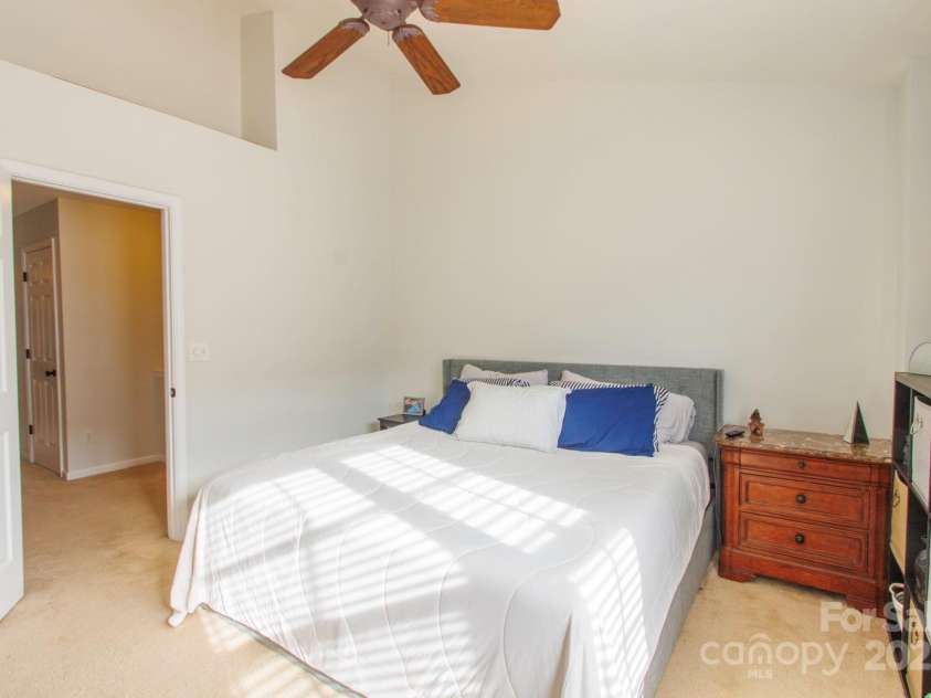 140 Rock Ridge Lane, Mount Holly, NC 28120.  MLS# CAR4282855, YatesRealty ID 34273. 