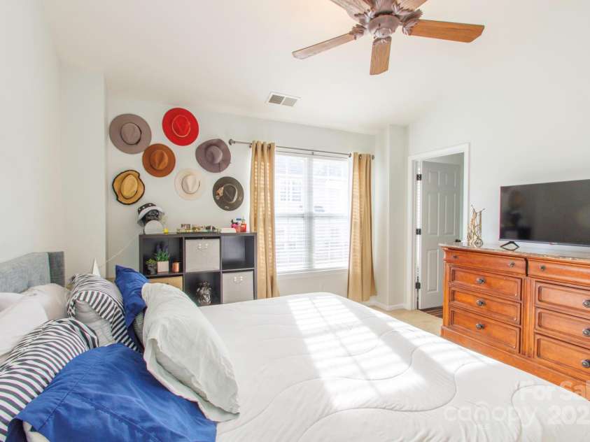 140 Rock Ridge Lane, Mount Holly, NC 28120.  MLS# CAR4282855, YatesRealty ID 34273. 