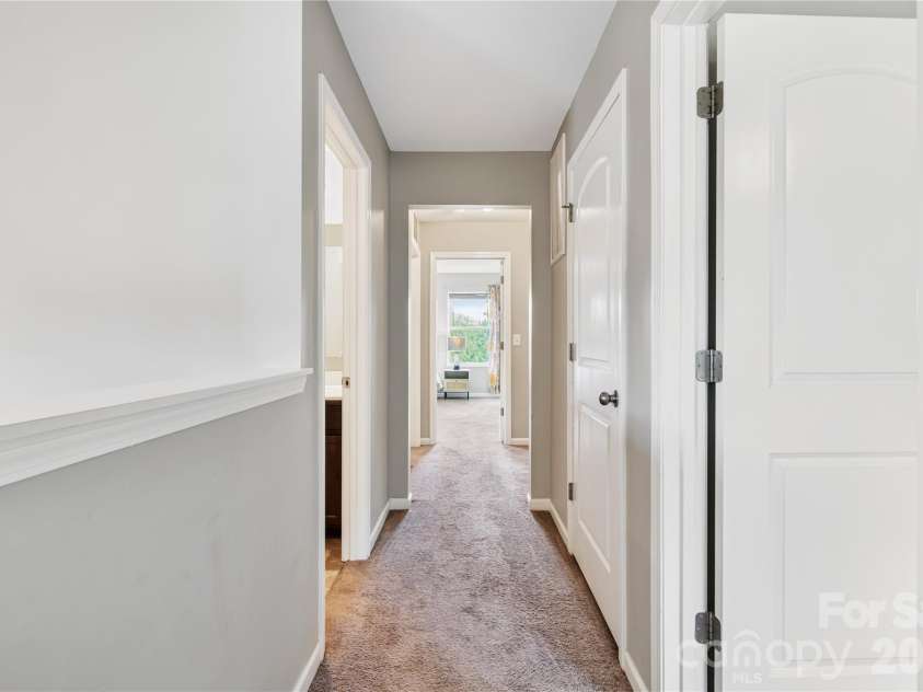 824 Alta Way, Kannapolis, NC 28081.  MLS# CAR4397282, YatesRealty ID 34273. 