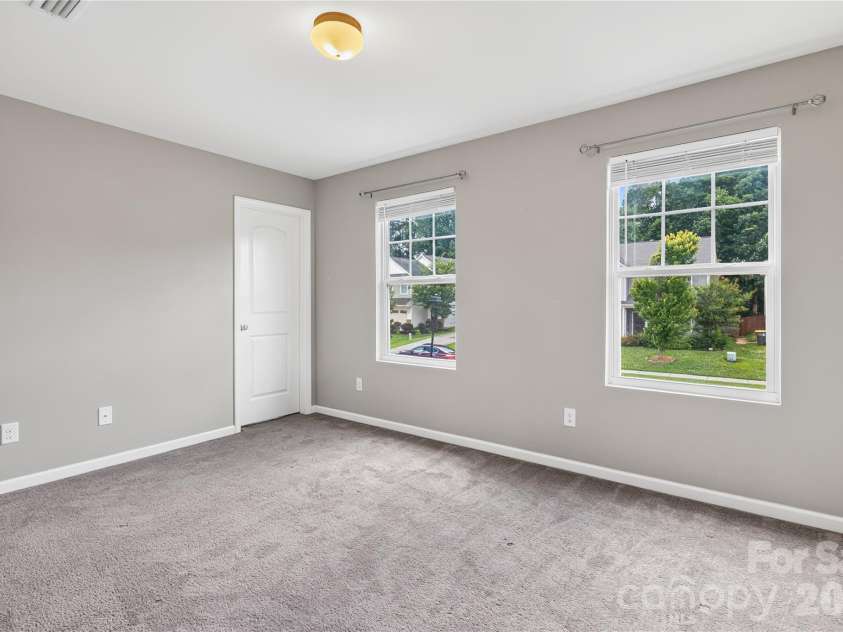 824 Alta Way, Kannapolis, NC 28081.  MLS# CAR4397282, YatesRealty ID 34273. 